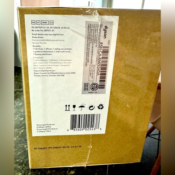 Dyson supersonic hairdryer - Picture 3 of 4